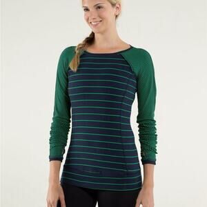 EUC Lululemon Full Tilt Long Sleeve Slalom Stripe Inkwell/Hyper Stripe Sz 6